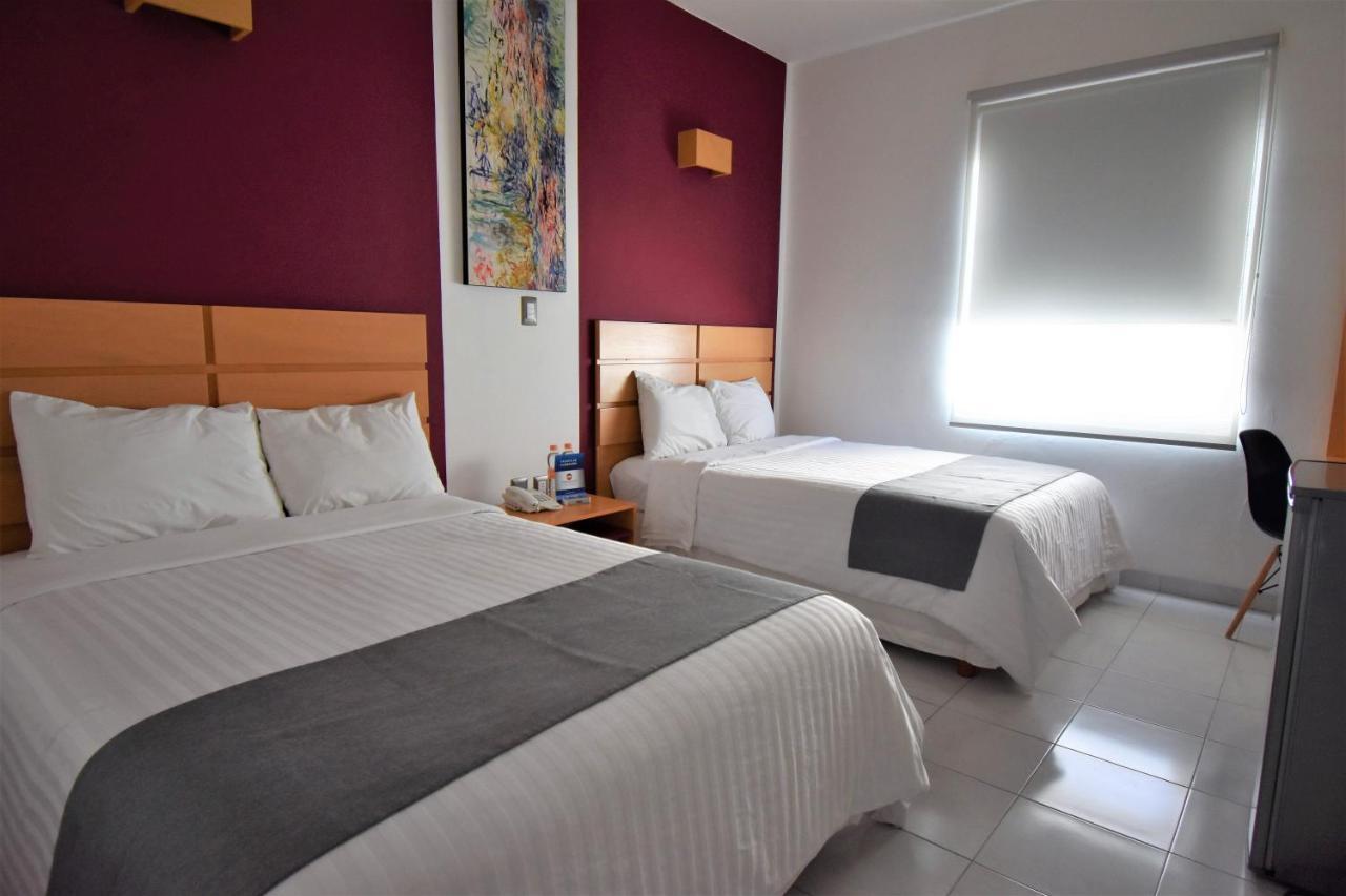 Hotel Mexico Inn Express Salamanca Buitenkant foto